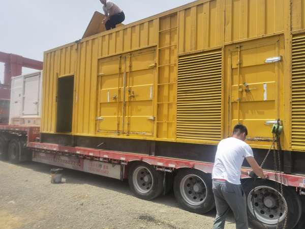 乌达除了负载情况和发动机维护,还有哪些因素会影响 200kw 柴油发电机的油耗?