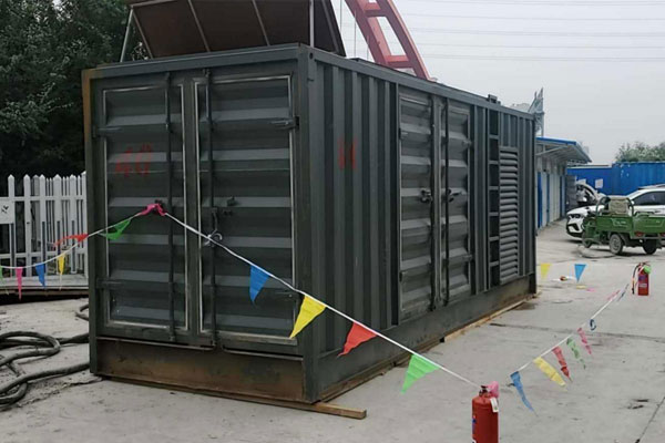乌达发电机租赁空气滤清器多久更换一次？